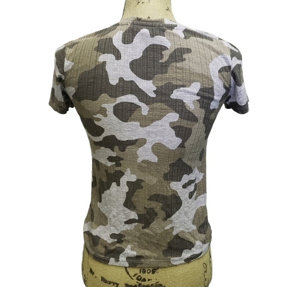 FREE With Purchase Hippie Rose Top In Olive Camo Twist Front Size XS - Picture 5 of 13